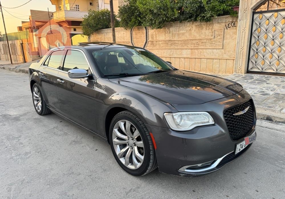 كرايسلر 300
